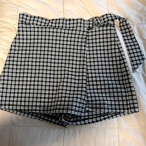 Altar’d State Black and White Plaid Skort